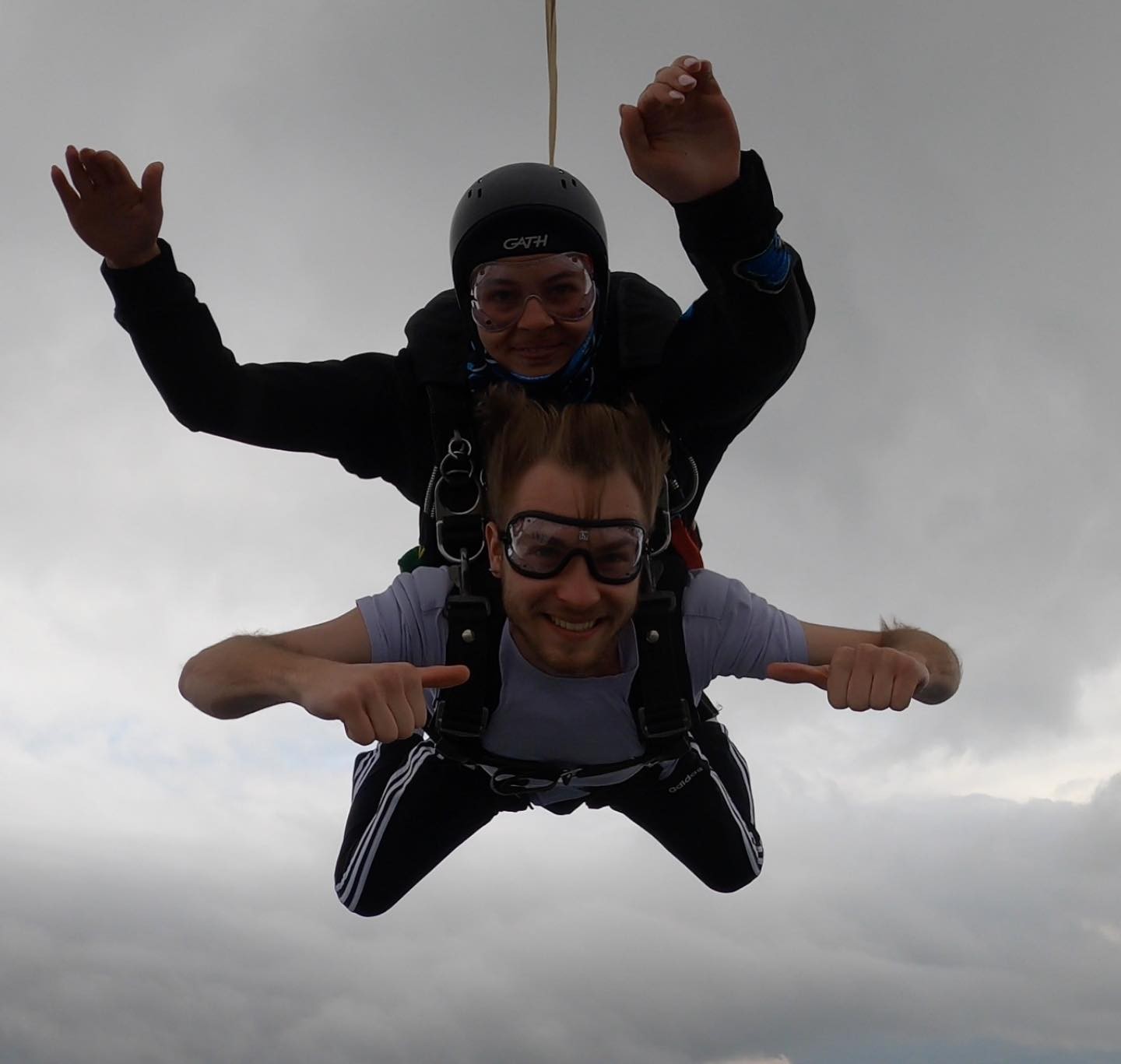 Tandem parachute sensations ae riennes
