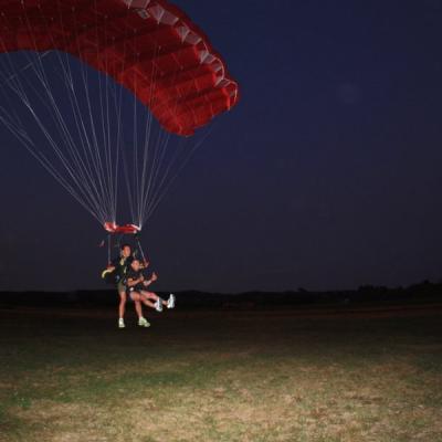 Funsky parachutisme toulouse nocturne 20